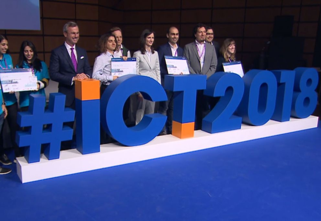 European Commissioner for Digital Economy and Society Mariya Gabriel and Austrian Minister of Transport, Innovation and Technology Norbert Hofer presenting awards to four Fiware ICT Challenge Vienna winners, in Vienna, Austria, on 6 December.